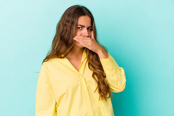 Es común que muchas personas se pregunten: “¿cómo saber si tengo mal aliento?”, porque detectarlo a tiempo es fundamental para tu salud bucal, tu bienestar emocional y tu seguridad al...